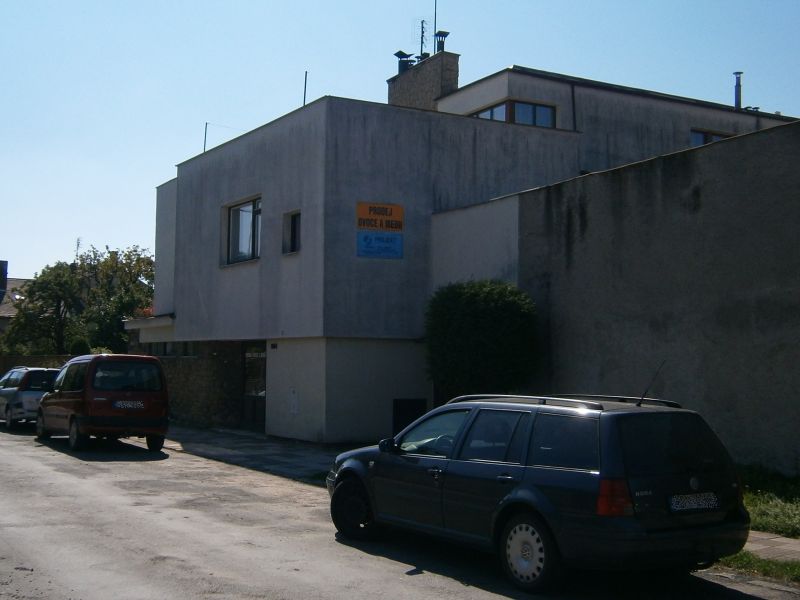 Prodej ovoce a medu